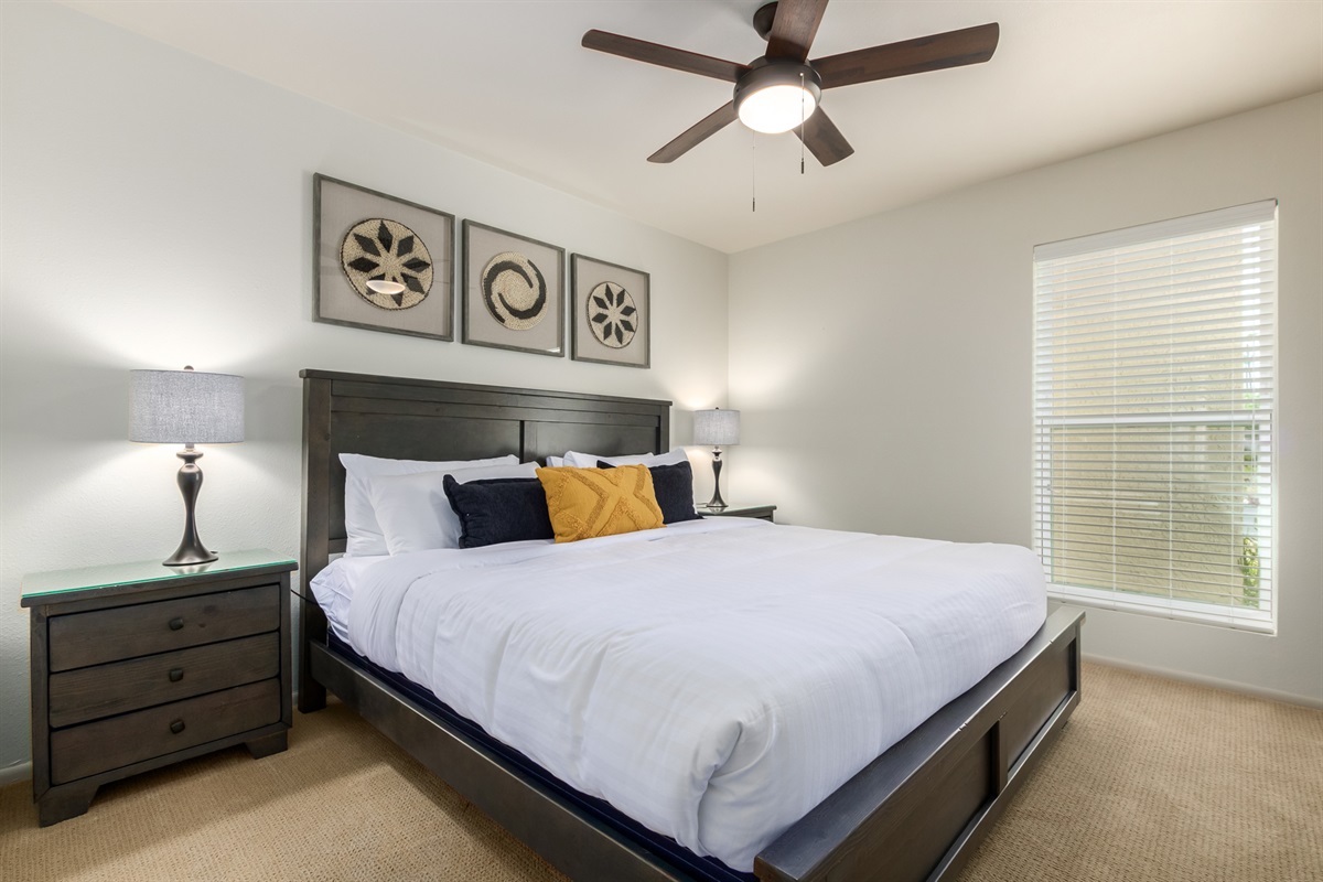 Bedroom 3 - king bed w/ smart TV