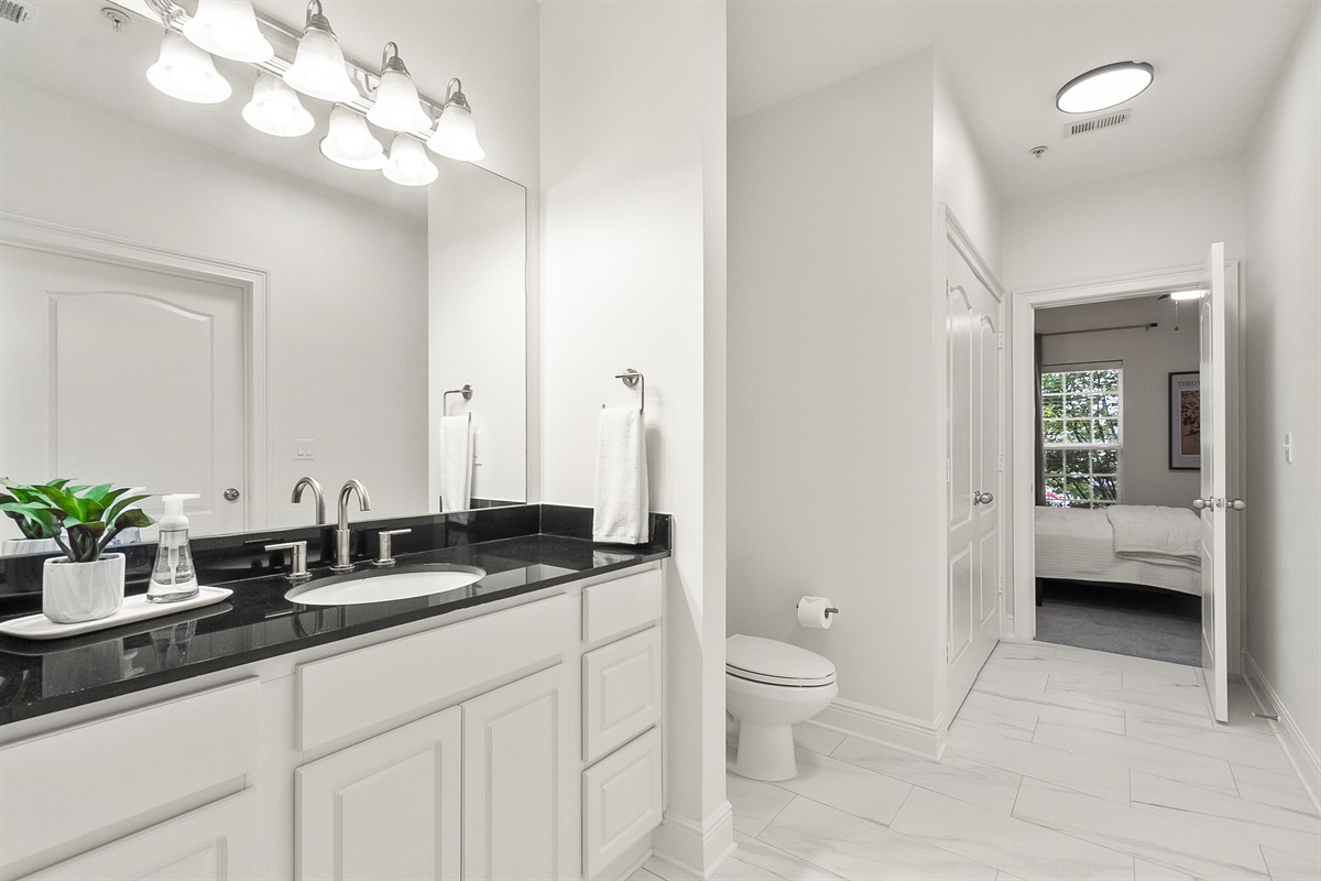 King Bedroom 2 - Bathroom