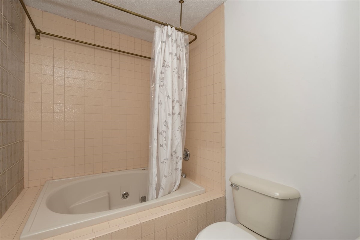 Bath attached to Bedroom 6