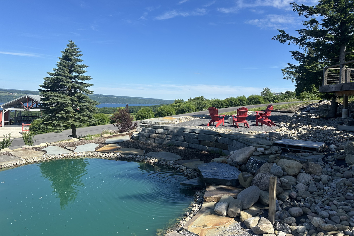 Pond w/ waterfall feature 