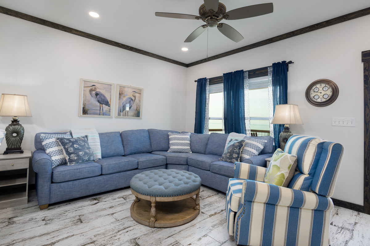 Recliner and sectional sofa