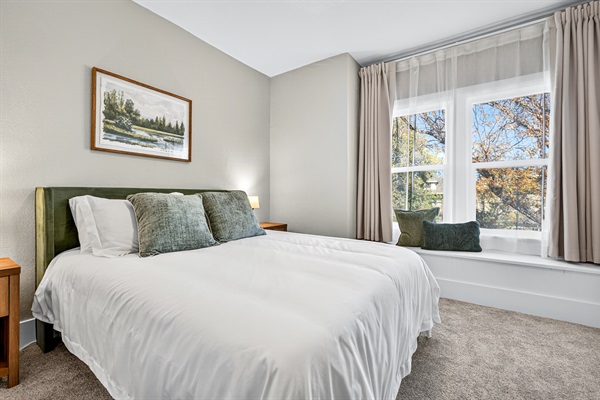 Queen bedroom