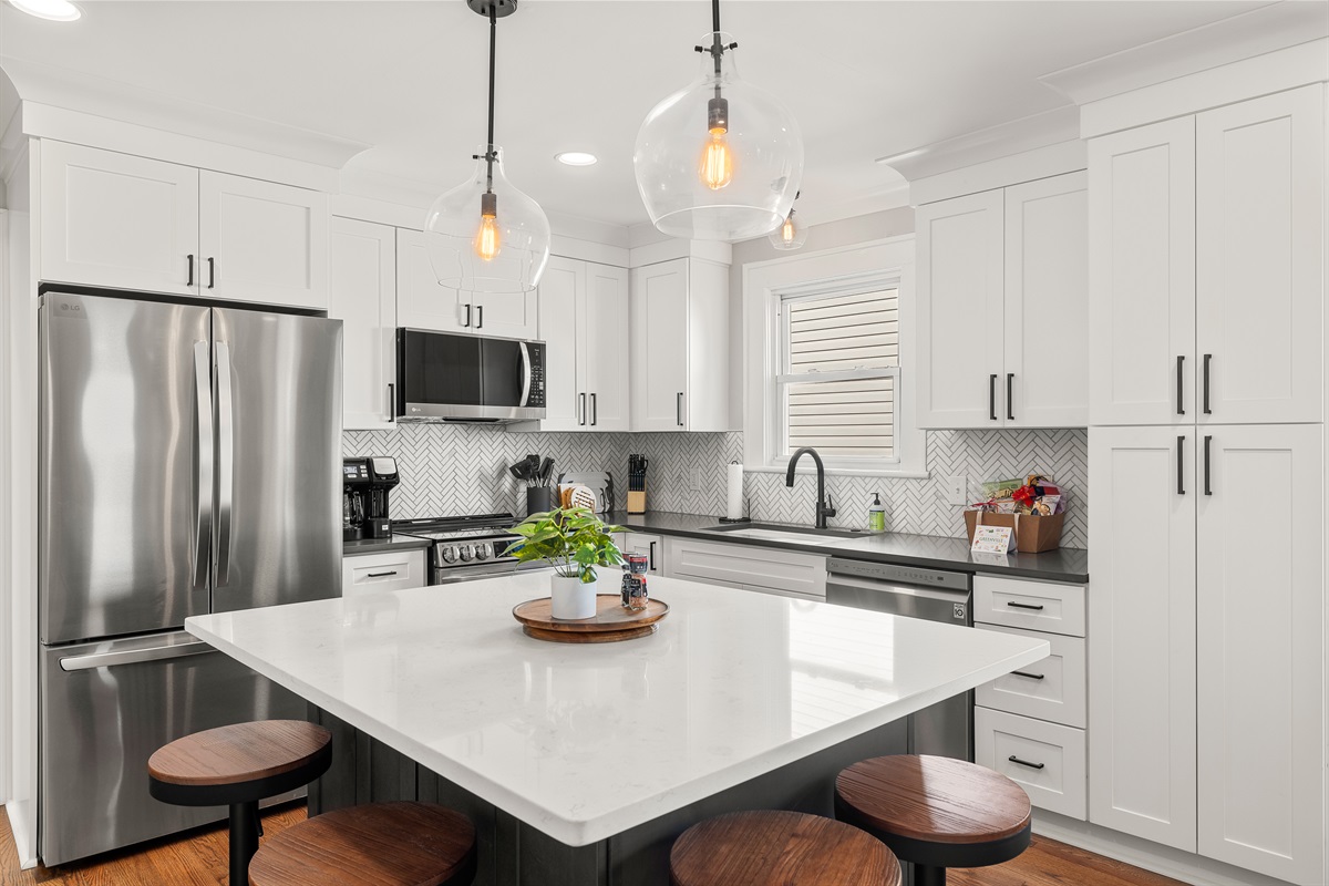 Spacious, Brand New Kitchen