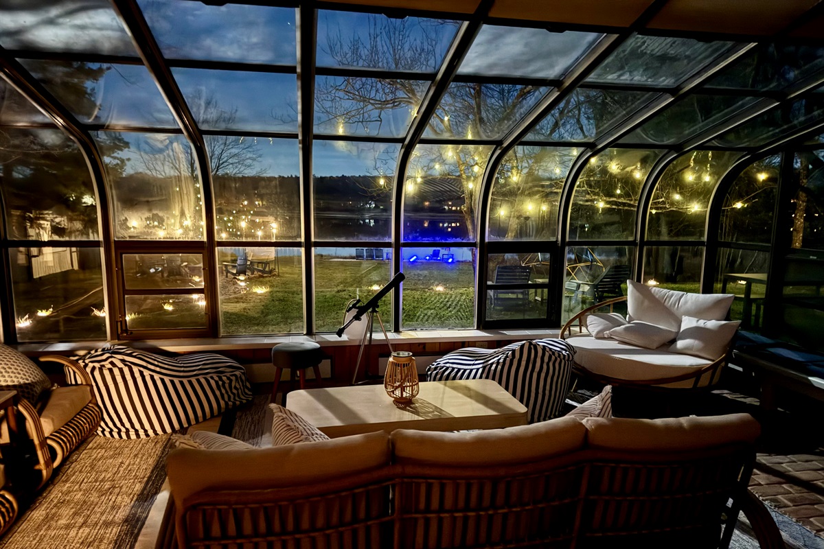 Night solarium glow — that “wow” moment you’ll remember forever.