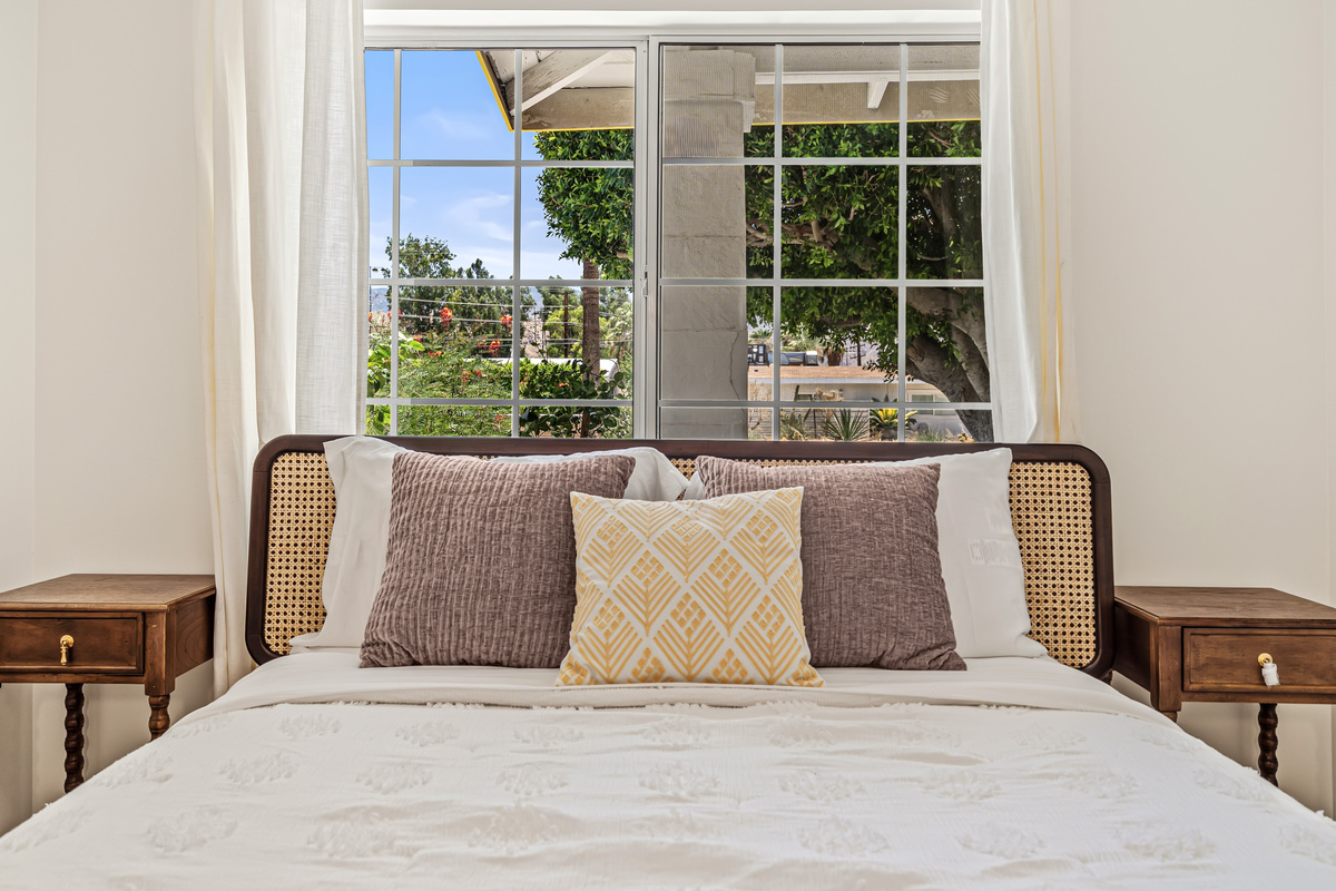 guest bedroom 1
