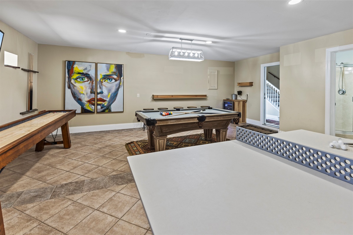 Game Room (1st Floor)
