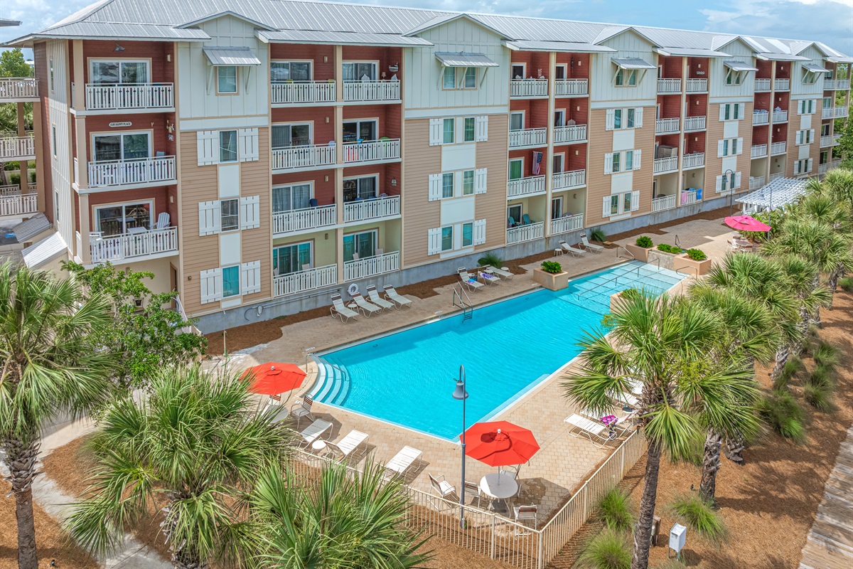 Largest pool in Mexico Beach, FL