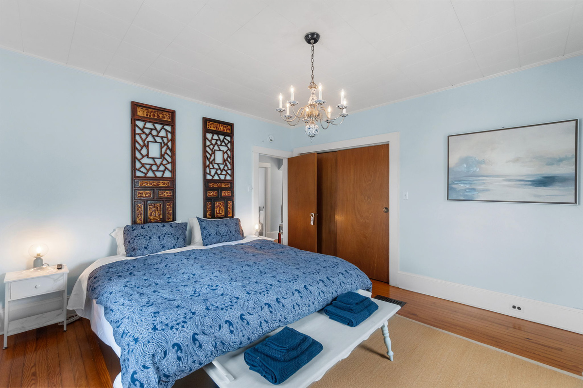 King Bedroom