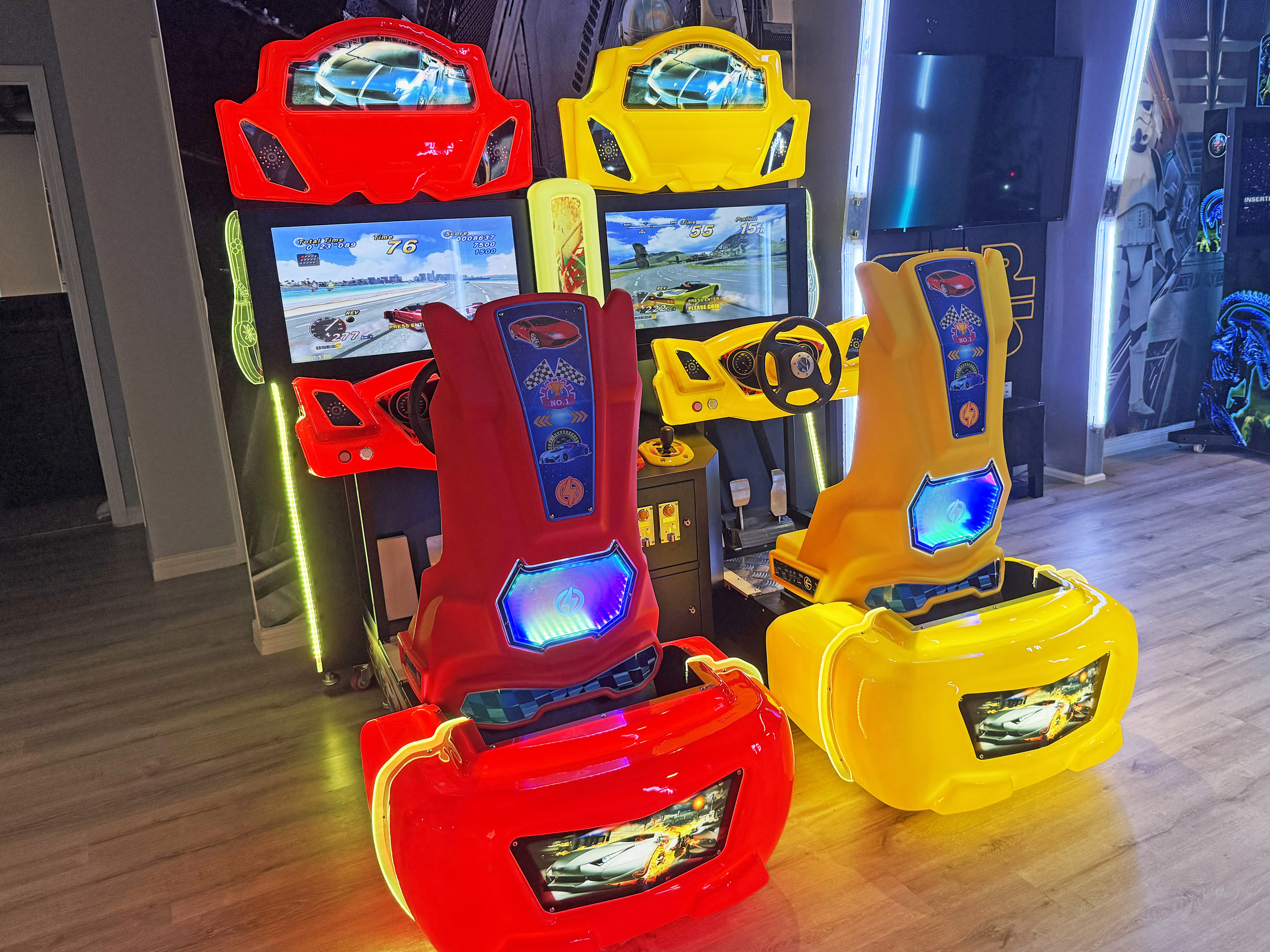 Star Wars Arcade Game Room-Play Outrun Car Race Arcade Game (Play For FREE!)