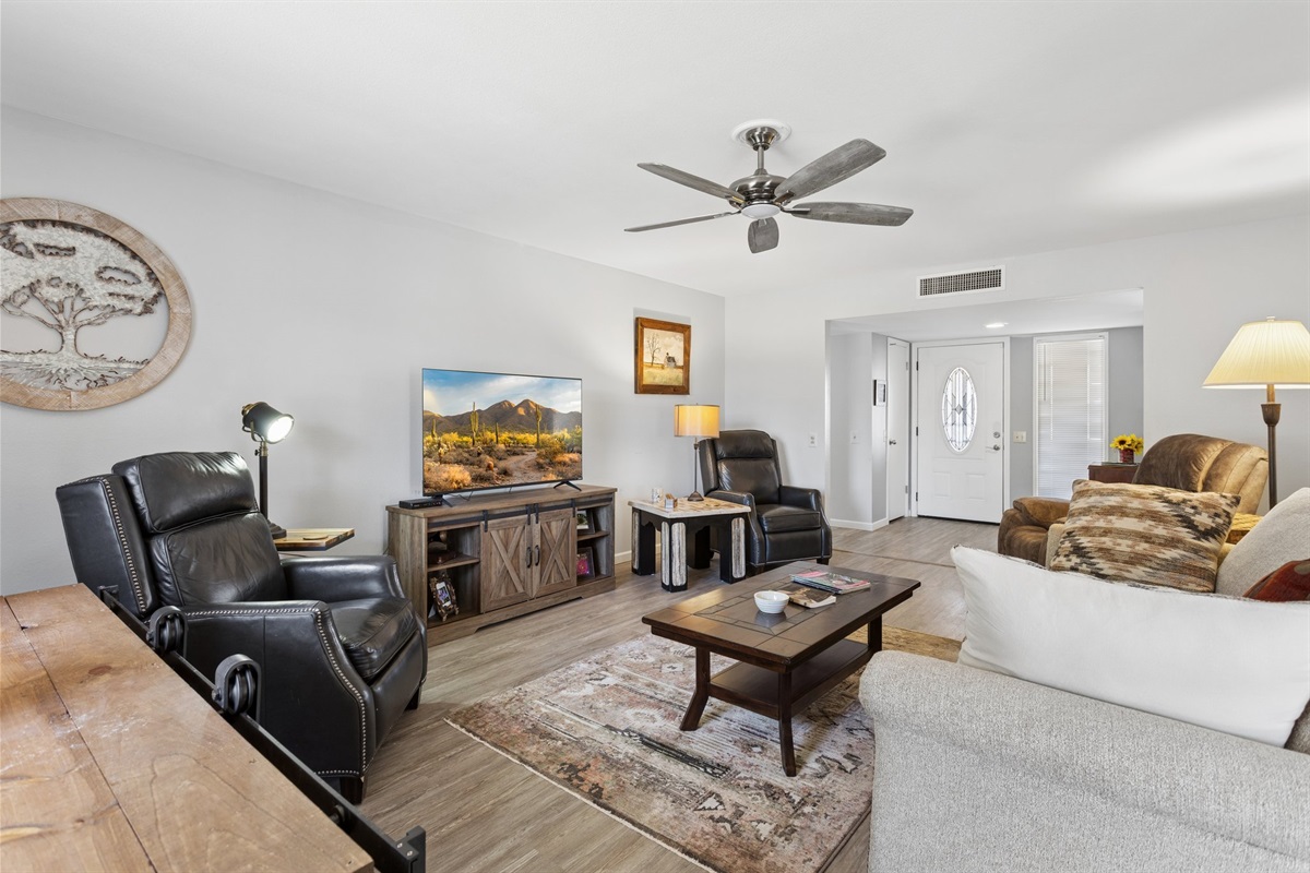 Tranquil Sun City West Stay | Bright 2BR Home — Tranquil Sun City West Stay | Bright 2BR Home w/ Communal Pool, Sun City West, Arizona — photo 13