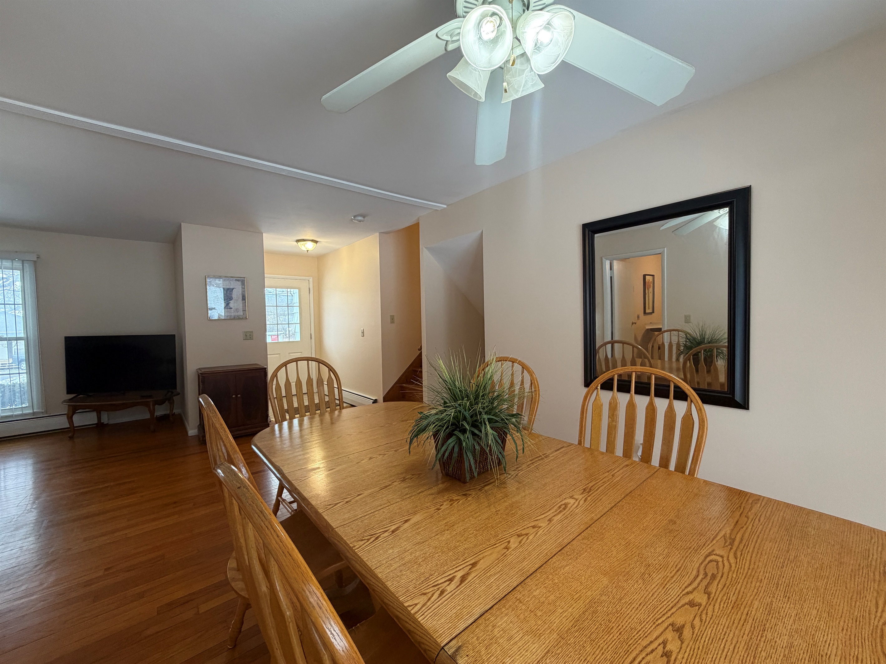 Dining area next to kitchen