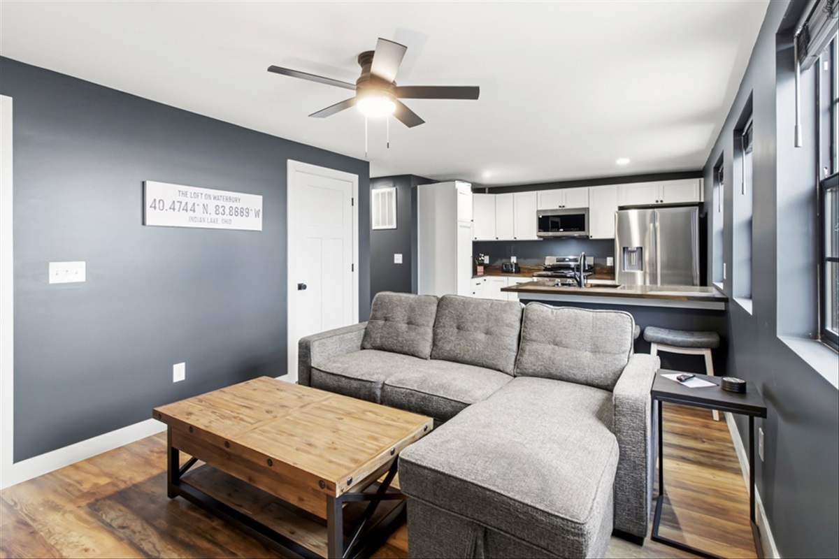 The Loft on Waterbury - Living Room