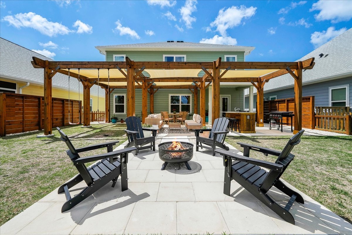 Gather around the fire pit for cozy evenings, great conversations, and unforgettable nights under the stars.