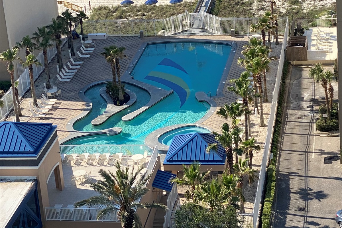 The perfect blend of water features. Start your day with a dip in the pool, a soak in the hot tub, and a stroll down to the ocean. Pure relaxation awaits.