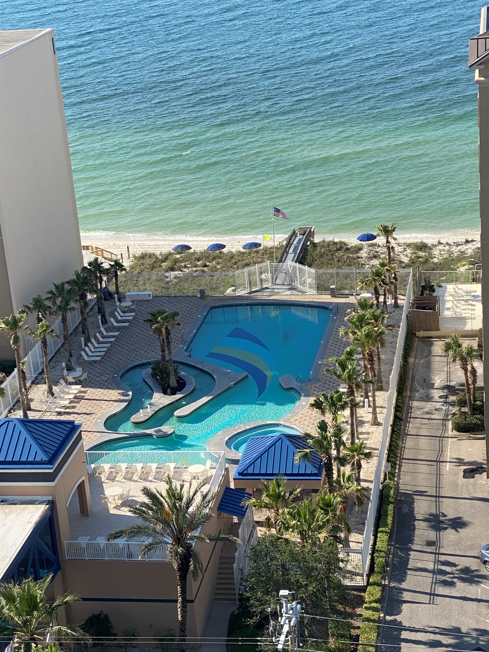 The perfect blend of water features. Start your day with a dip in the pool, a soak in the hot tub, and a stroll down to the ocean. Pure relaxation awaits.