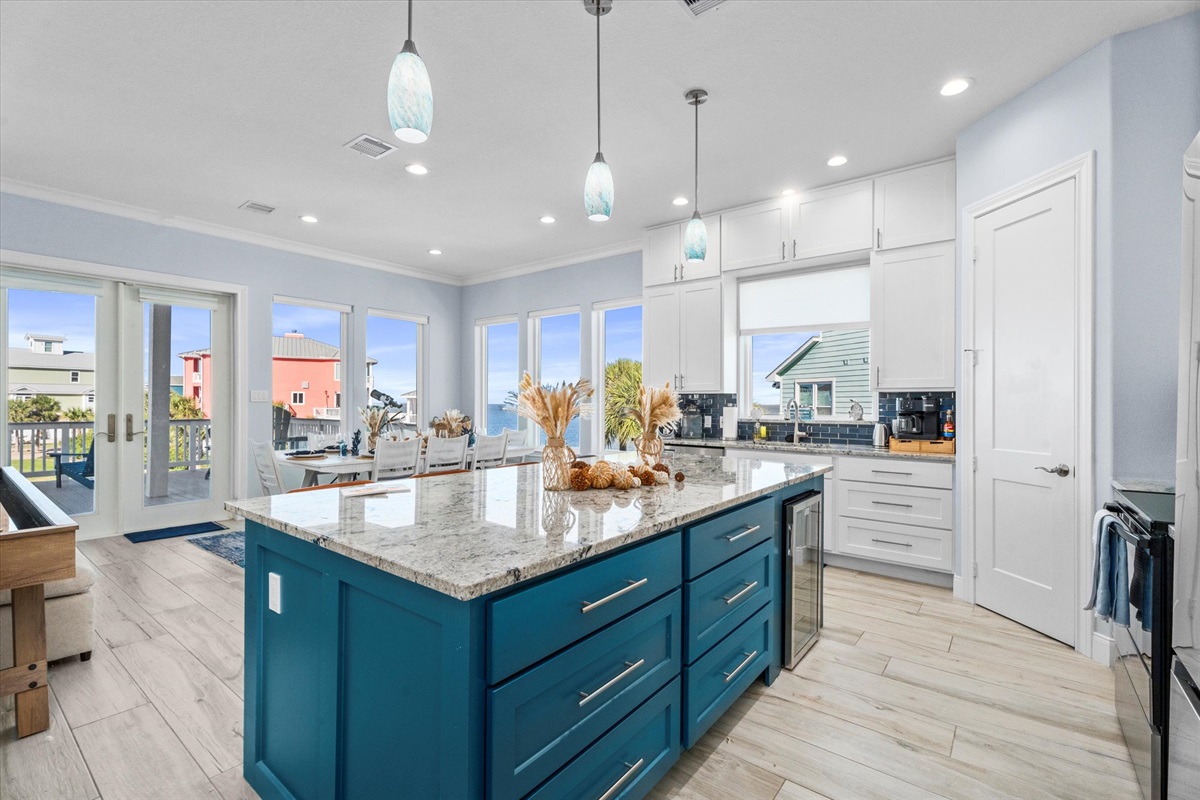 724c884a91864a0b960f1e8a2e9a7807 Large | Beachhouse | Texas | TX | Vacation Homes | Galveston | Crystal Beach | Kokomo | Breezy Days | Beachfront Elegance | Sunrise Serenity | Southern Sands Property Management, LLC