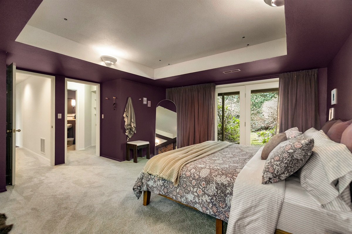 Robes for ceiling mirrors and thoughtful seating areas are dotted throughout the space.