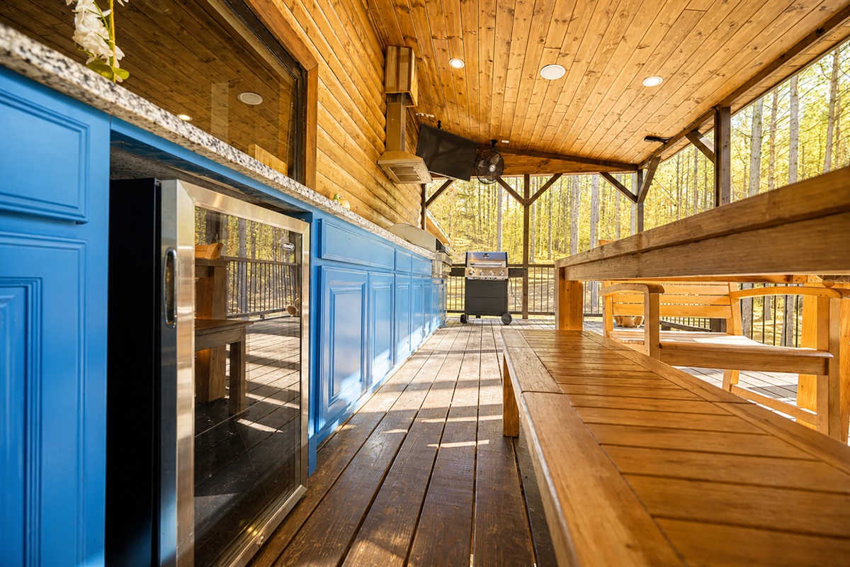 Keep your beverages chilled while hanging outside.