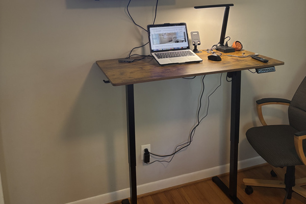 Work suite motorized standing desk and dual monitor capibilities using the provided USB-C dock! Work on the go and be comfortable handling business. 