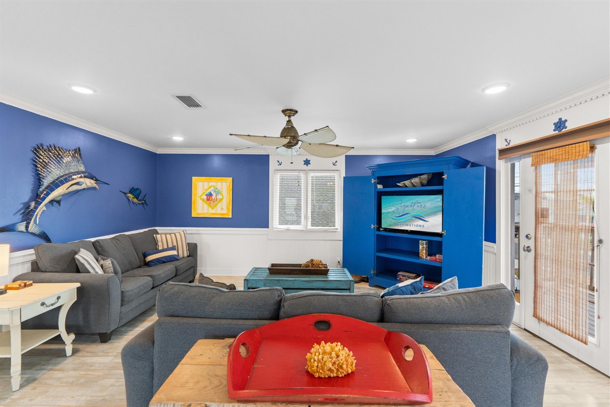 Living Room with 2 Queen Sleeper Sofas 