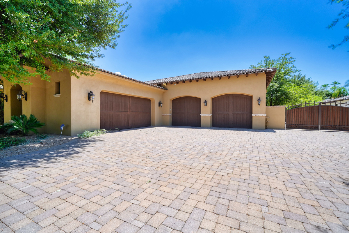 EPIC Sweetwater Estate | 5BR, Pool, Hot Tub & Casita — EPIC Sweetwater Estate | 5BR, Pool, Hot Tub & Casita, Scottsdale, Arizona — photo 52