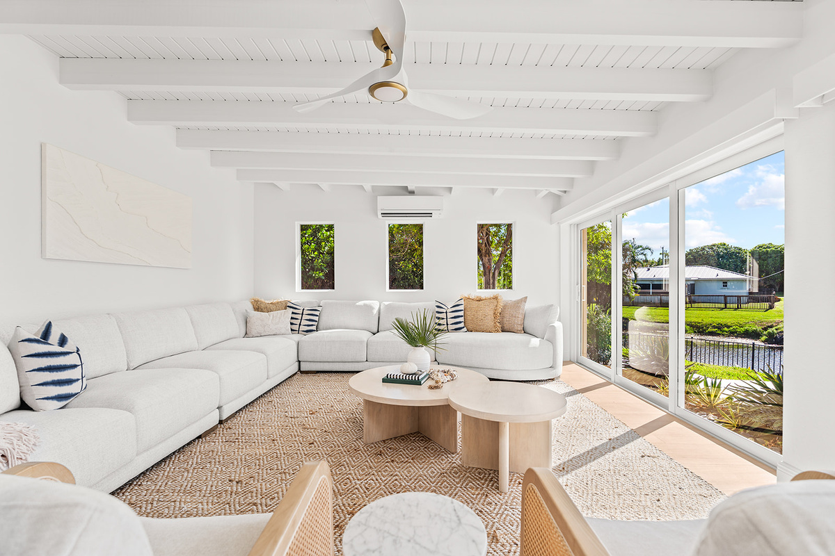 🌴 Coastal comfort and tropical views create the perfect backdrop for your Delray Beach getaway.