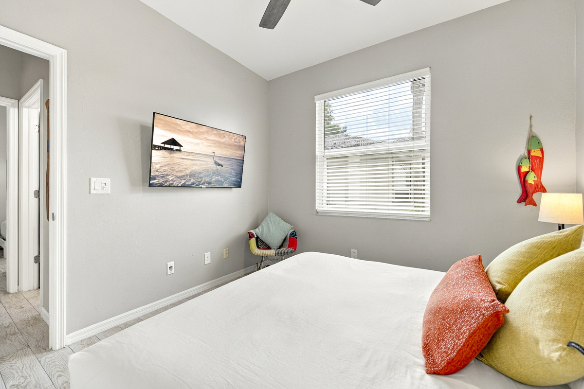 and 50" Samsung 4k TV