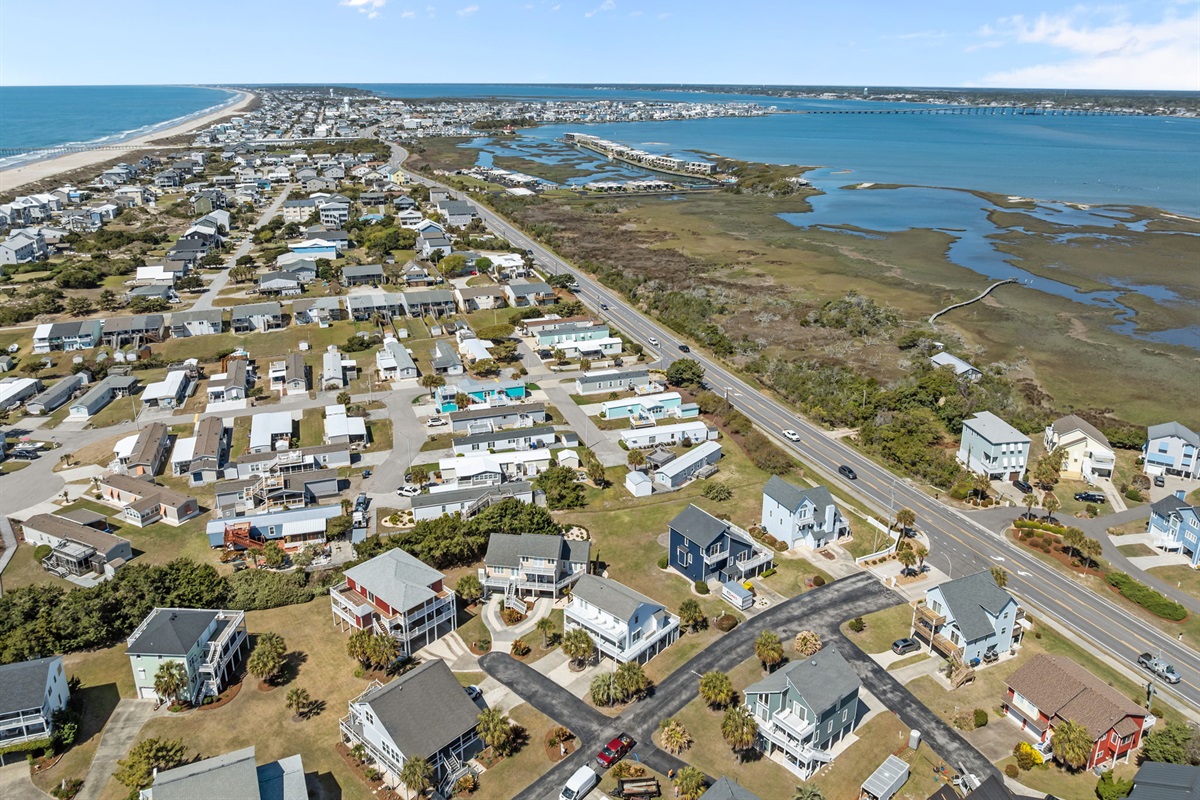 Prime location between the ocean and the sound with scenic surroundings