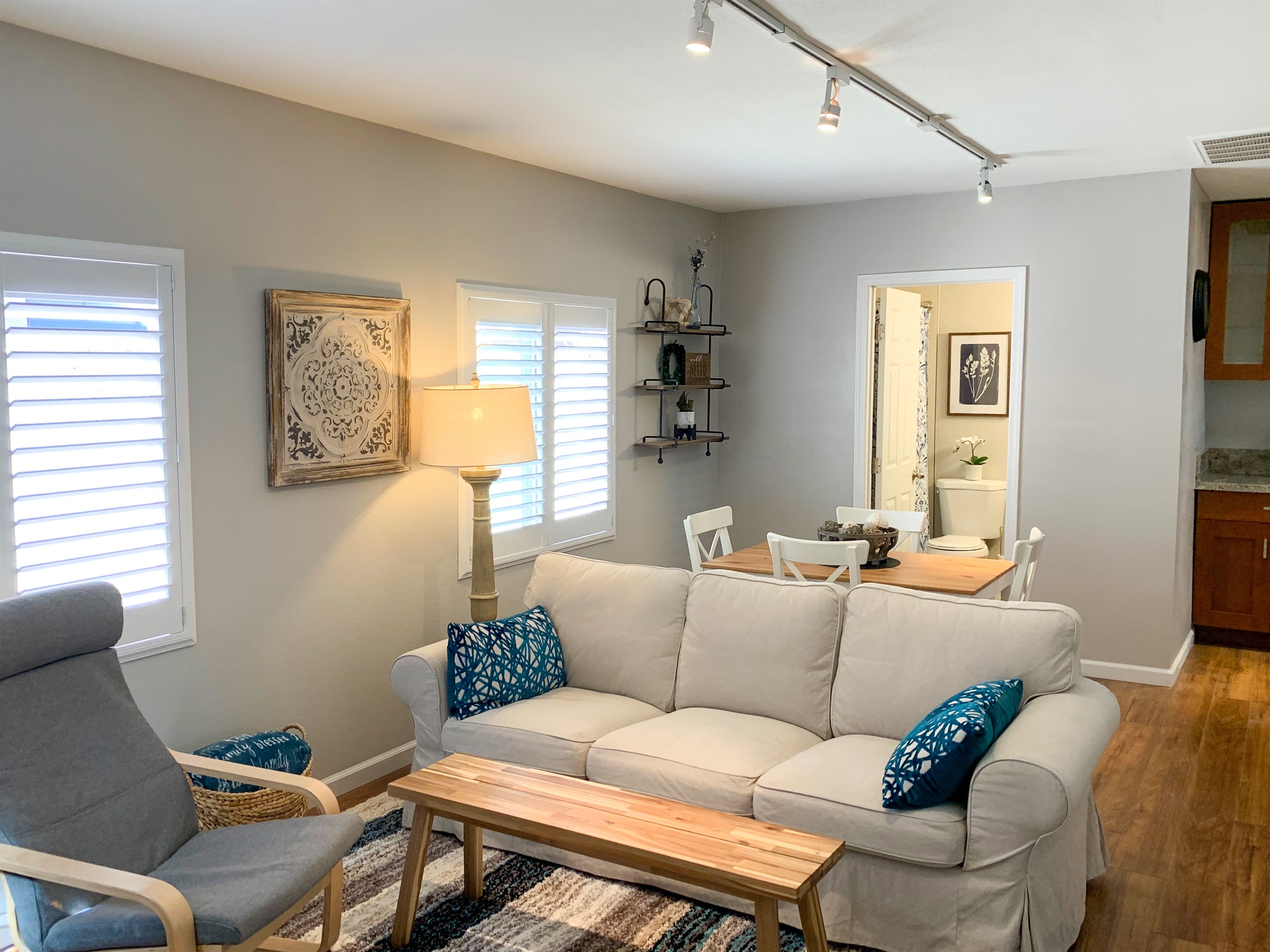 Charming Patio And Modern Amenities - Delightful Oasis Retreat - San Diego, CA
