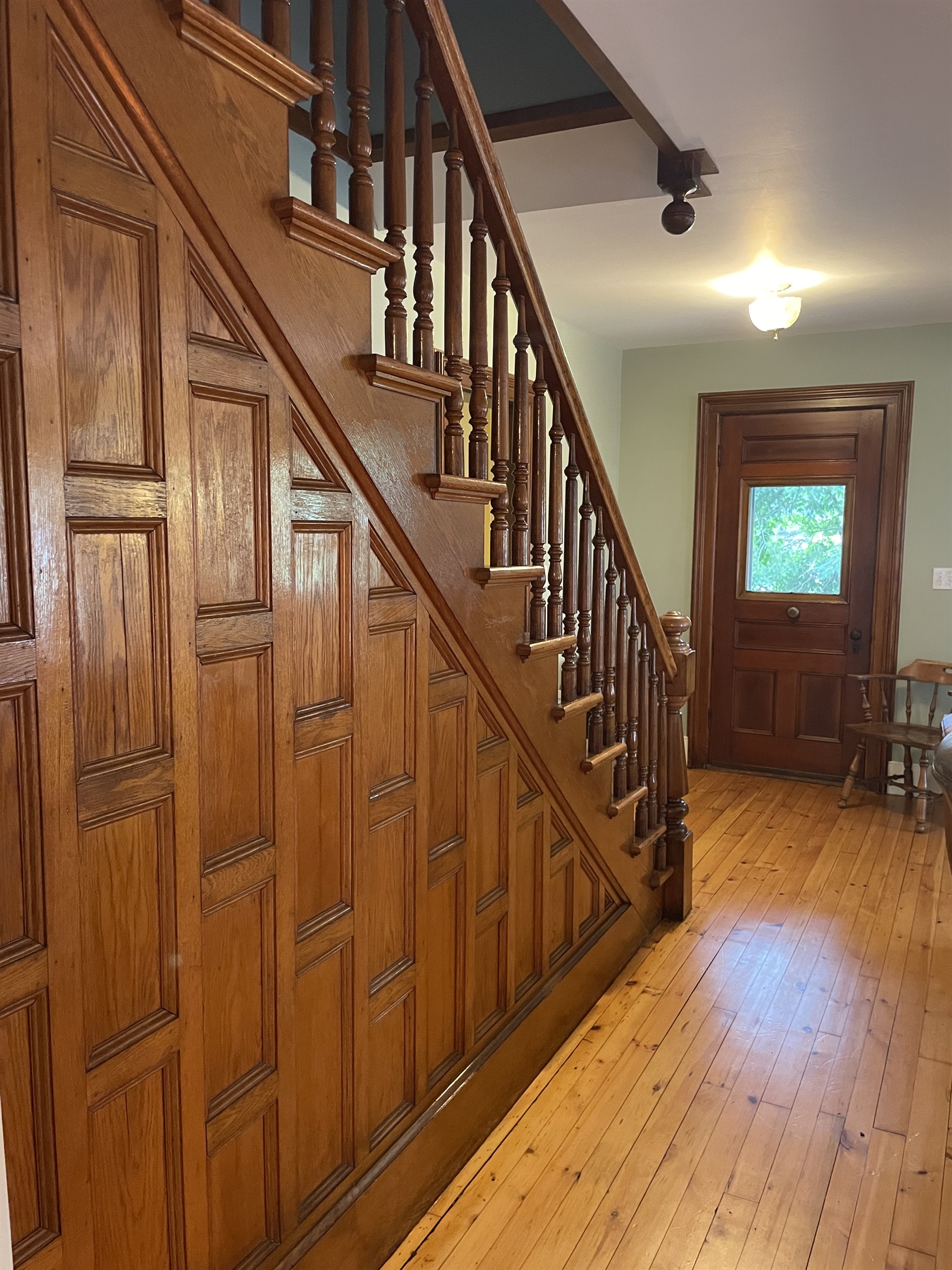 Beautiful original trimwork