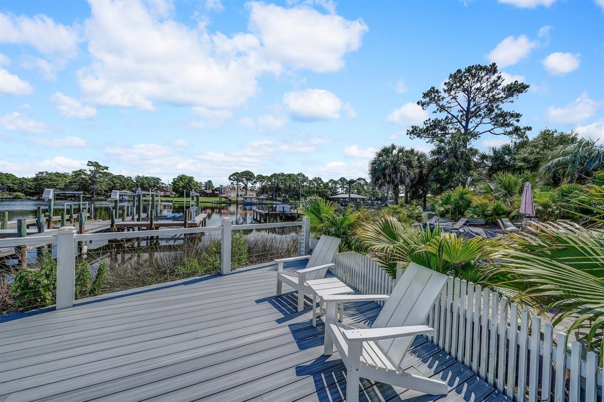 Private Deck