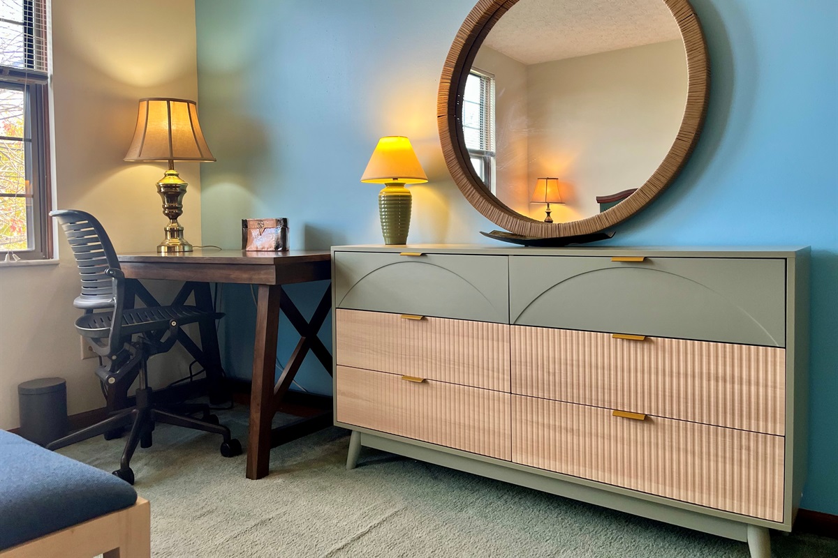 Bedroom 1 - Full Bed