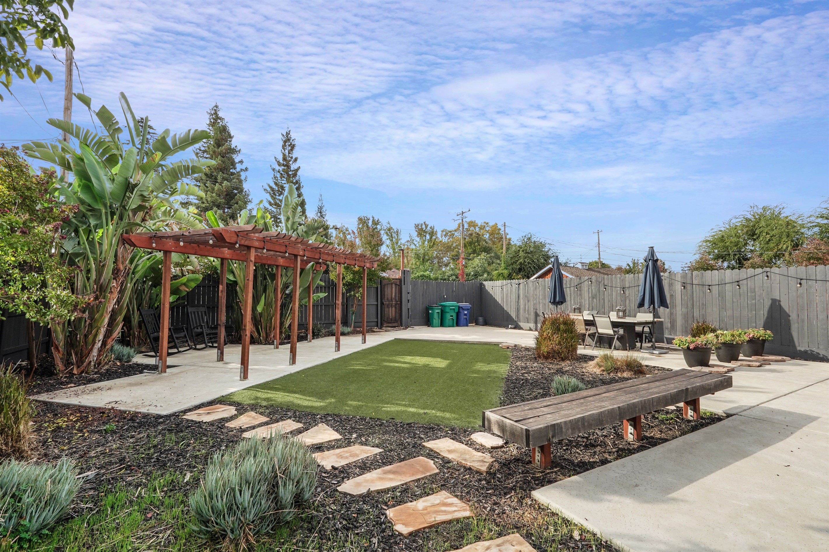 "My pup and I thoroughly enjoyed sitting in the spacious and quiet backyard in the evenings." - Amanda, August 2025