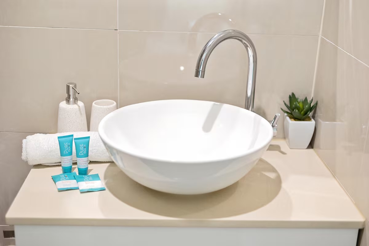 Toiletries and bathroom basics are provided at Sasha’s Cottage on the Hill, adding useful detail for arrival and everyday routines.