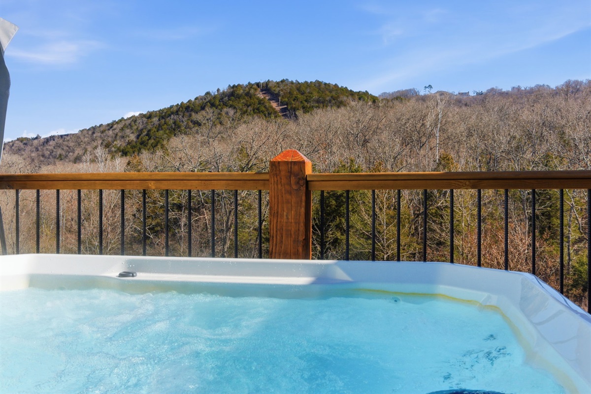 Private Hot Tub with Mountain View