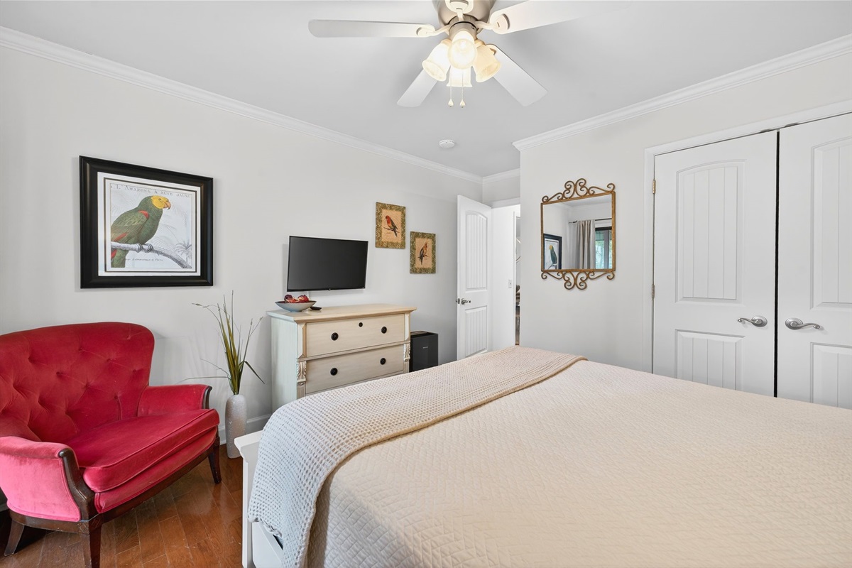 Queen bedroom | Seaside Cottage | IOP Escapes | 31 Twin Oaks, Isle of Palms, SC