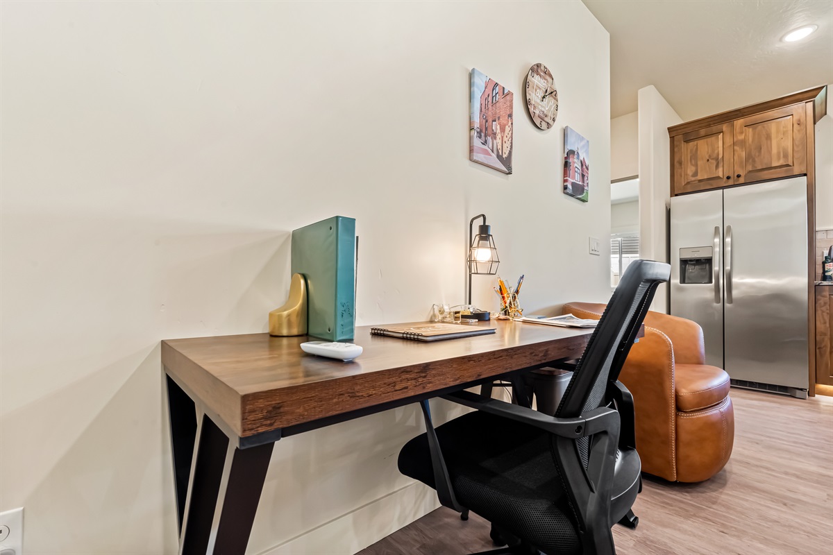 Common Area Workstation