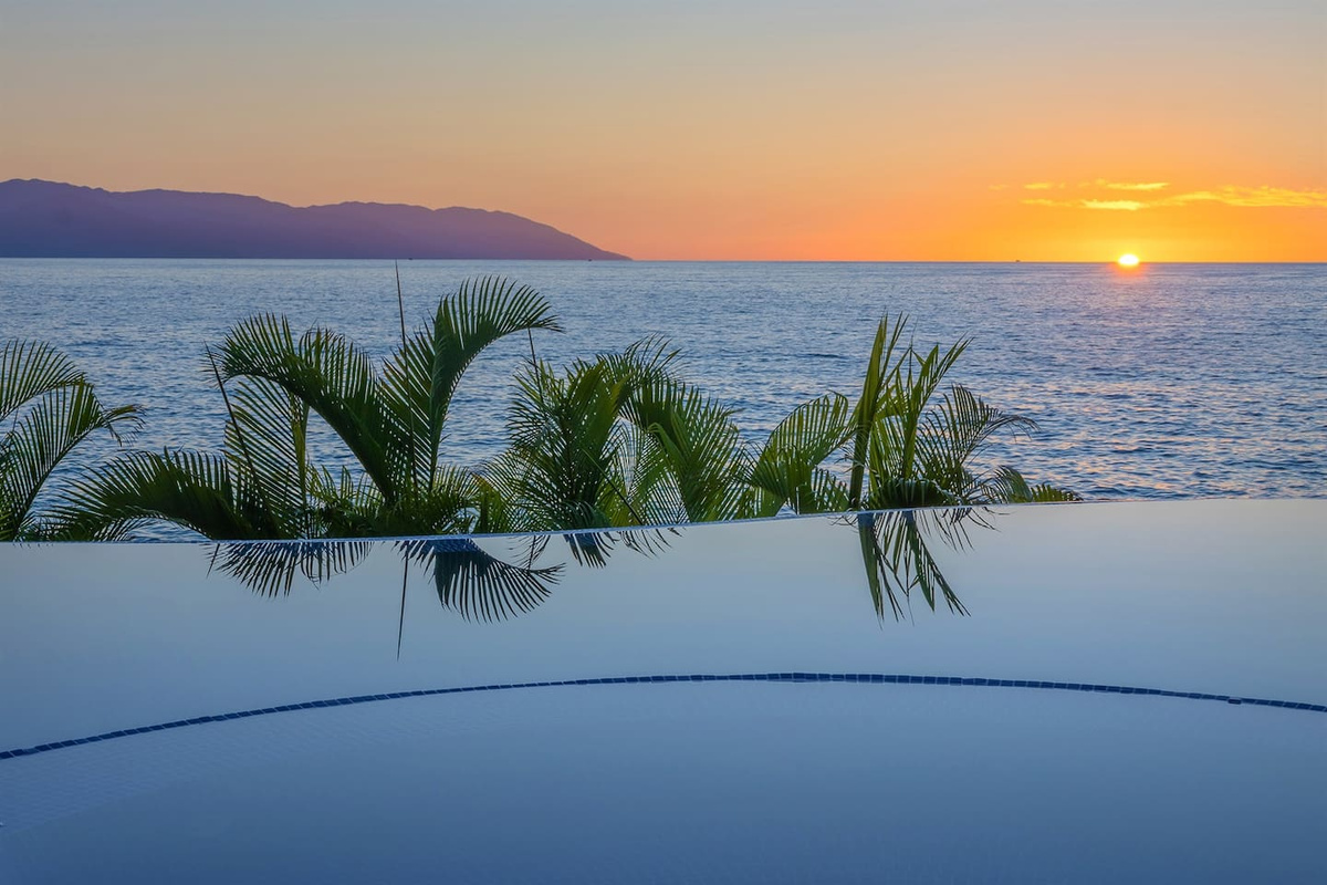 Infinity Pool