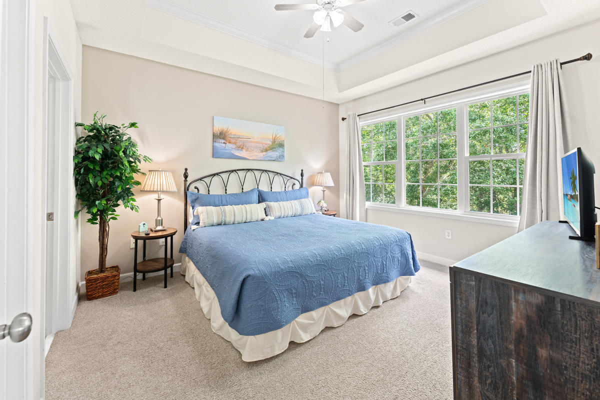 Main Bedroom - King