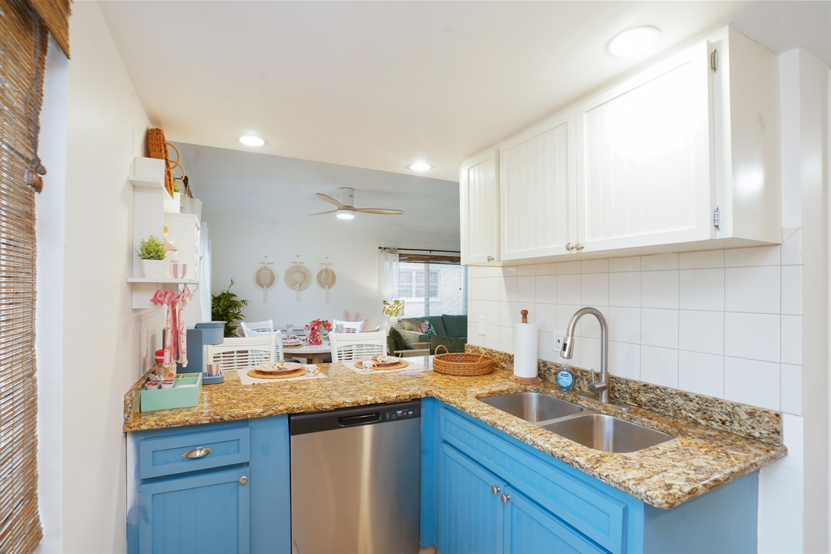 Flamingo Escape Kitchen