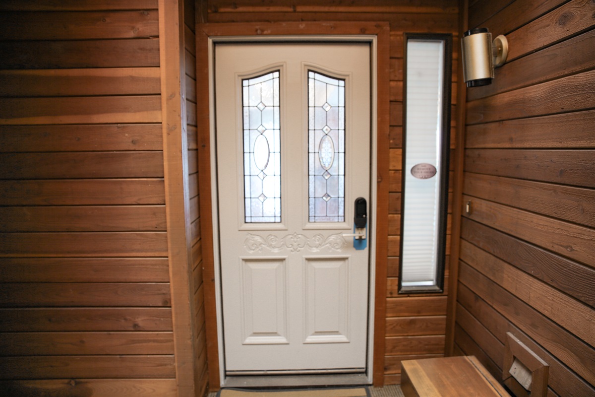 Front entry into the unit