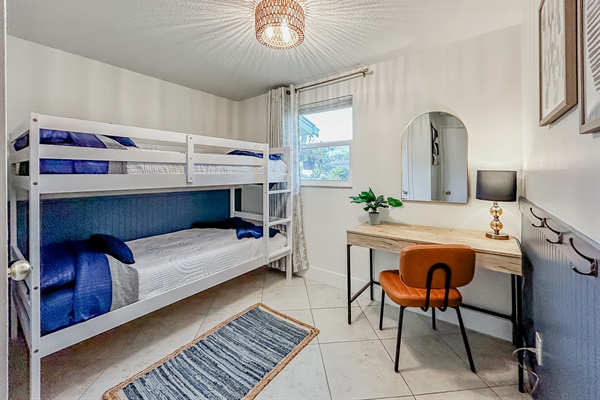 Kids Bedroom/Designated Work Space with Bunk Bed, Desk with Chair, Mirror, Lamp & Closet