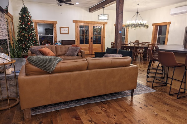 Seasonally decorated for Christmas with just the right amount of cozy! November 1 through January 31st