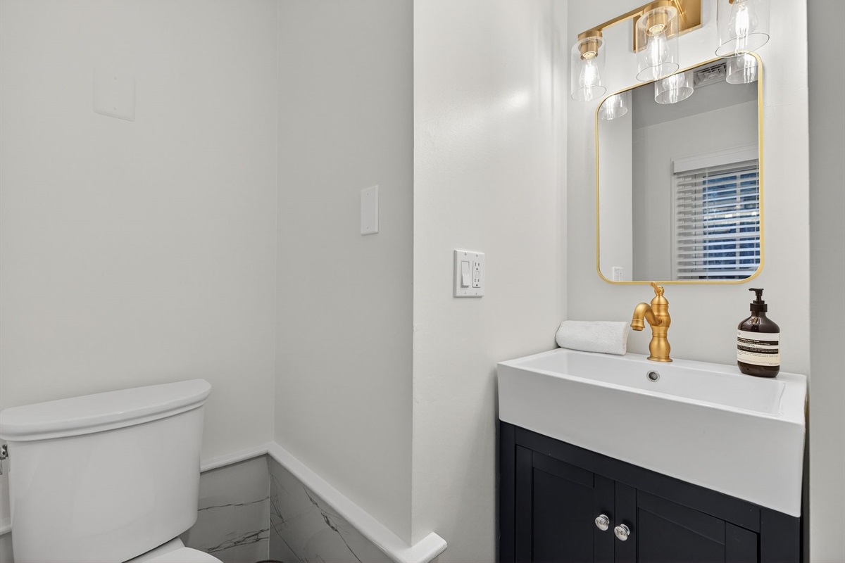 Primary Bedroom En-Suite