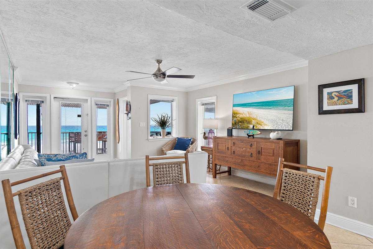 Gulf front Dining at Costa Del Sol A10