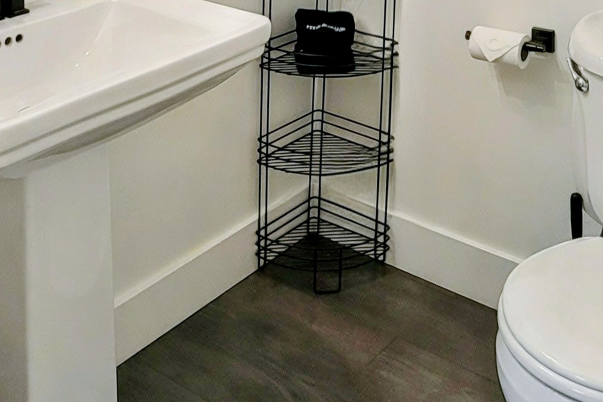 Main bathroom