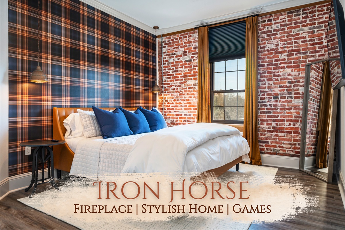 [Hero] Welcome to the Iron Horse, a Chic Condo Above the Famous Deluca's Pizza
