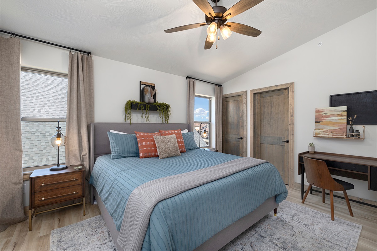 Upper level king #4 w/ ensuite bath and work desk!