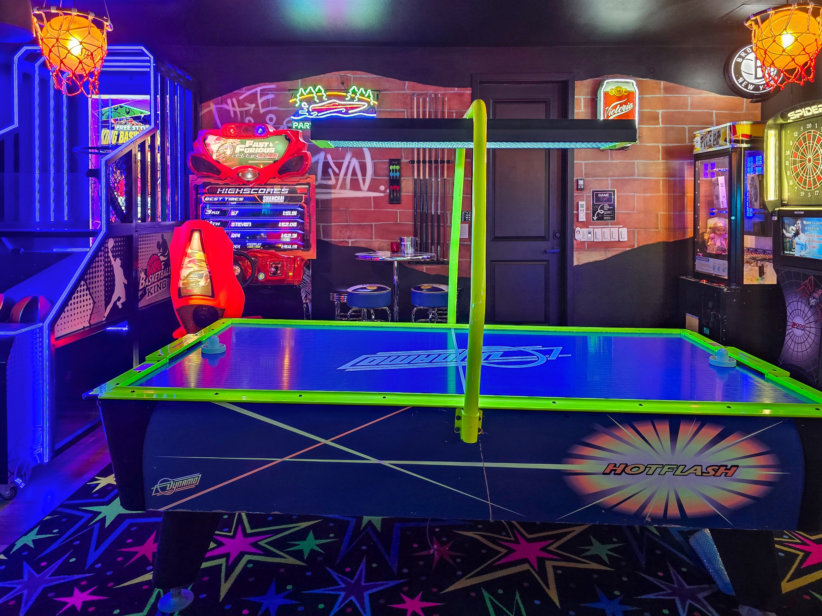 So many different games to keep kids entertained for days!