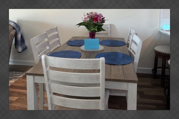 Dining seating for 6 